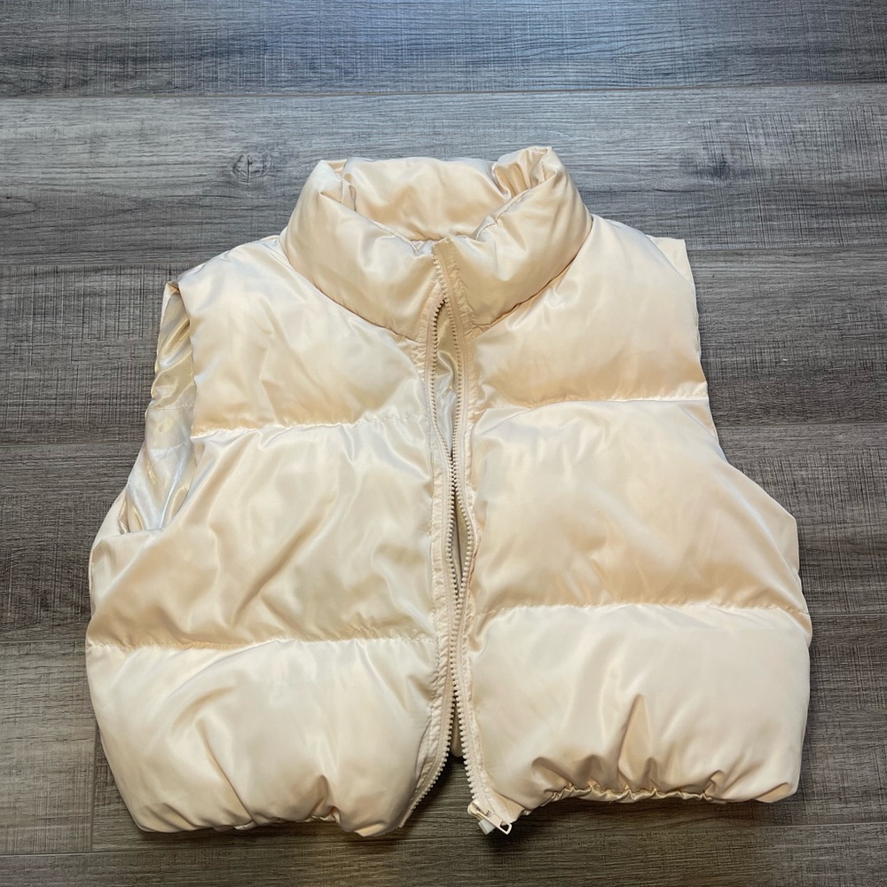 Cropped Puffer Vest